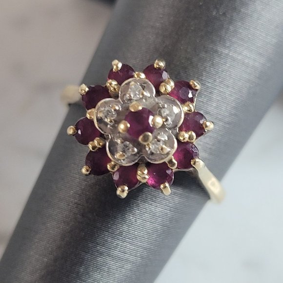 Womens Vintage Estate 14k Yellow Gold Ruby & Diamond Ring 3.1g E6795